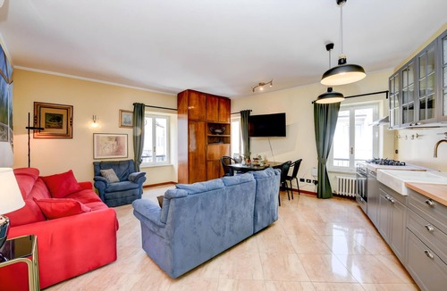 Sirmione Old Town Apartment | Desenzanoloft La Regina di Sirmione