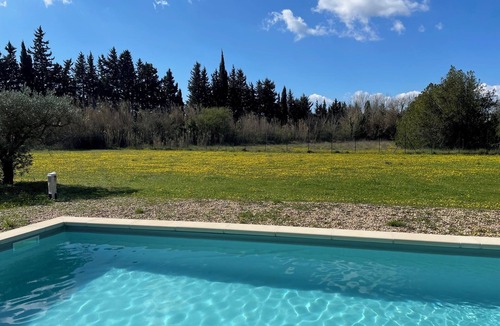 Eygalieres House | Detached house in the countryside not overlooked private swimming pool large garden