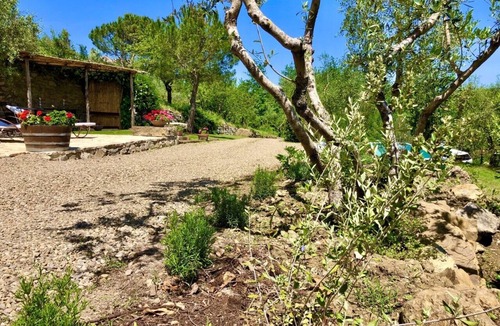 Castellina in Chianti House | detached villa with private pool and garden