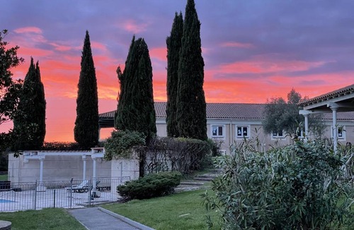Aurons Hotel | Domaine de la Reynaude