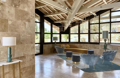 Aurons Hotel | Domaine de la Reynaude