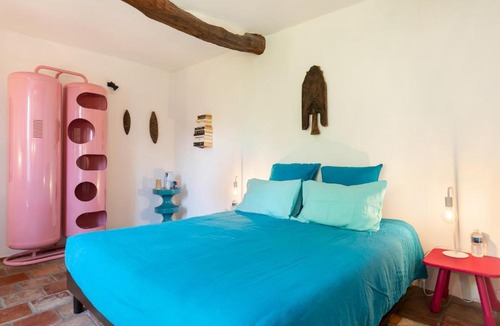 Saint-Antonin-du-Var Bed & Breakfast | Domaine du Clos d'Alari-chambres d'hôtes au milieu des vignes