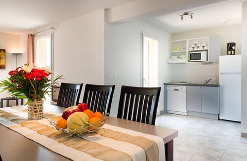 Fabregues House | Domaine du Golf by Interhome