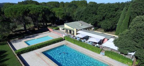Saint-Quentin-la-Poterie Resort | Domaine Le Moulin Neuf