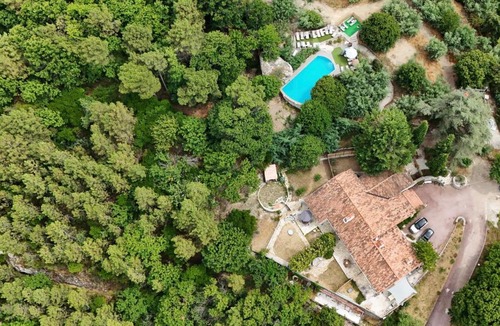 Berre-des-Alpes Apartment | Domaine Le Rocher d Argent avec Piscine Extérieur ,Jacuzzi Intérieur et Salle de jeux