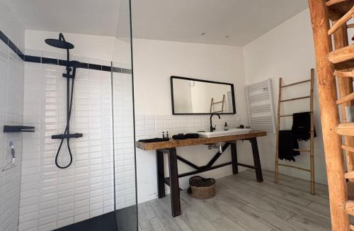 Velaux Bed & Breakfast | Domaine Shambala - gîte en Provence avec une Grande Piscine