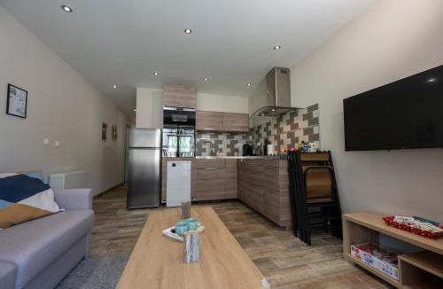 Jausiers Apartment | Douce Escapade - Balcon - Parking