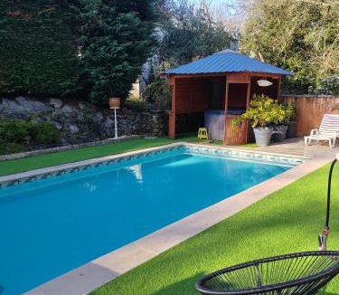 Saint-Andre-d'Olerargues Villa | Douceur du Sud , villa privée avec piscine et jeux de café