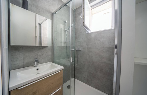 Gambetta Apartment | Downtown apartment with tram access, 3 bedrooms, 3 bathrooms