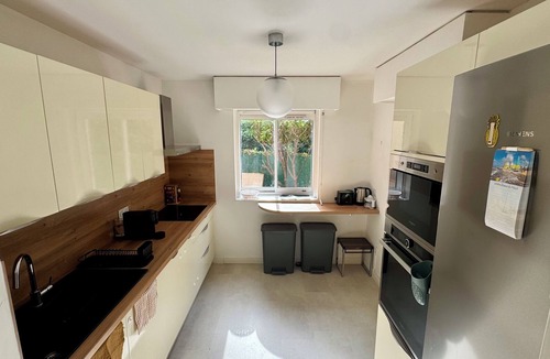 Carnot Apartment | Downtown Apartment/Ideal for ETHCC congress