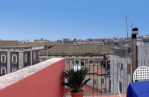 Old Town Apartment | Dream House Duomo Catania Central Piazza Duomo apartment with panoramic terrace