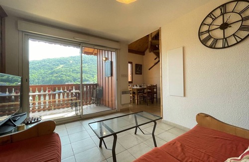 Forville Apartment | Duplex 64m², 5 rooms, 8 guests, Parking, Pets welcome - Briançon