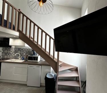 Quartier Administrations Apartment | Duplex proche Arènes