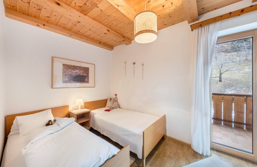 Verano Apartment | Eichernhof Apartment Apfelblüte – Delicious Vital Breakfast and Dinner Available on Request