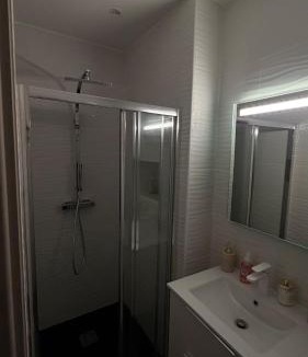Pomerols Apartment | Elegance Suite with Private Jacuzzi