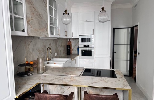 Lepante Quarter Apartment | Elegant Bourgeois Apt, in the heart of Nice, AC, private parking, 2 bathrooms