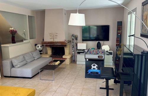 Carnot Villa | Elegant Cannes Villa 4-5 Bedrooms Walk to Palais & Beaches