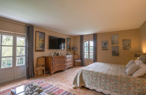 Saint-Andiol Other | Elegant country house, air-conditioning, 6 bedrooms, tennis court, heated pool,