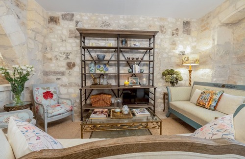 St.-Remy-de-Provence Apartment | Elegant Luxurious "Alchemy" in Centre Ville with Amazing Roof Terrace Views