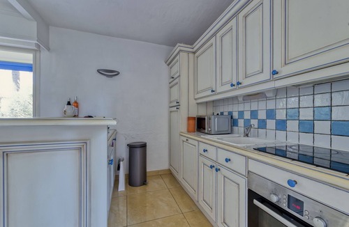 Cap-d'Antibes Apartment | Emeraude Cap Luxueux Apt 4 Pièces Dans Résidence Avec Piscine et à 200m Plage