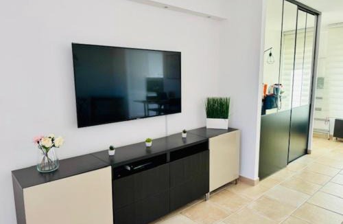 7th Arrondissement Apartment | Endoume mon Amour