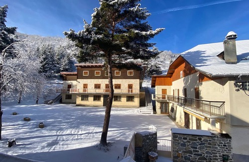 La Condamine-Chatelard Ski Chalet | Enfance Populaire Holiday Center in Nice