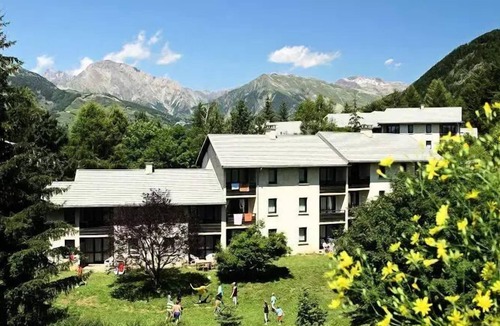 Saint-Leger-les-Melezes Apartment | "Etage" Apartment: 2 Rooms, Sleeps 5