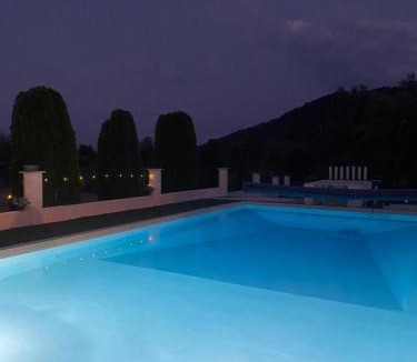 Chateauneuf-Villevieille House | Exceptionnelle Villa Le Club