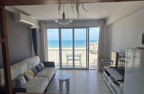 Palavas-les-Flots Apartment | Exceptional sea view apartment in the heart of Palavas with beach access