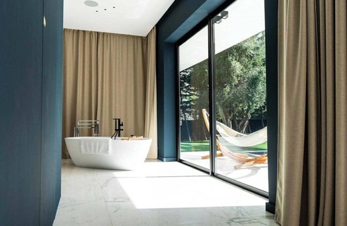 Mougins Apartment | Exceptional Villa with Pool 5BR/10P – Mougins