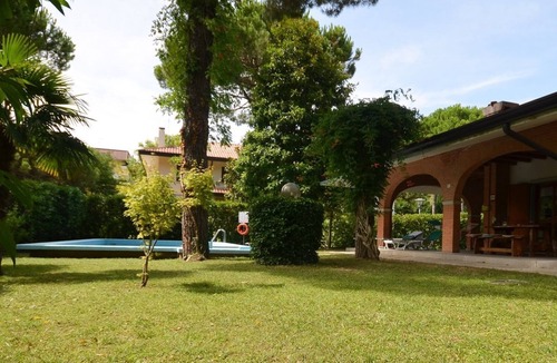 Lignano Riviera Villa | Exclusive villa with stunning private pool