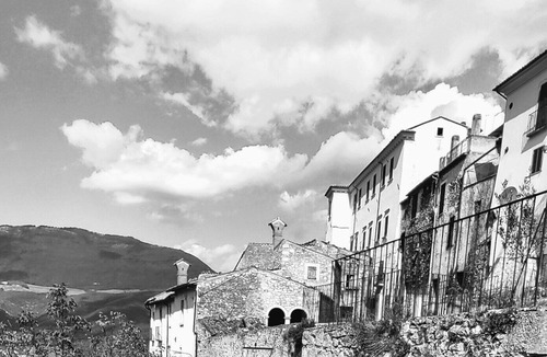 Capestrano House | Experience authentic Abruzzo! Fedora's House in Capestrano, your ideal retreat.