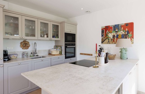 Mougins House | Experience the Art of Living in Mougins, a Charming Home for Unforgettable Moments