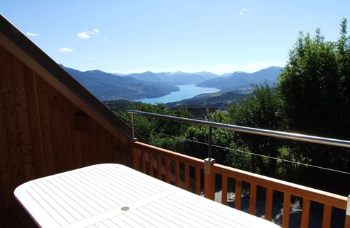 Puy-Saint-Eusebe Apartment | F2 any comfort, Super Promo from 30/08 to 09/09 380 € the 10 days.