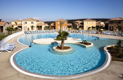 Fabregues House | Fabregues Villa with Shared Pool