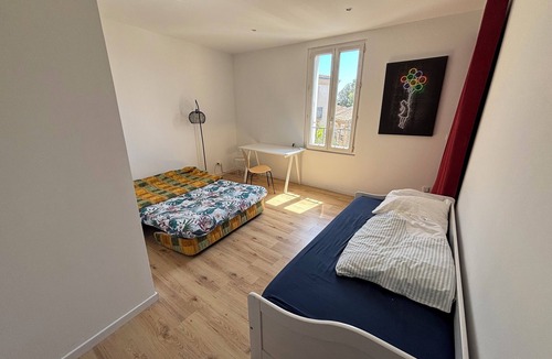 Saint-Georges-d'Orques Apartment | Family apartment center Saint-Georges d'Orques