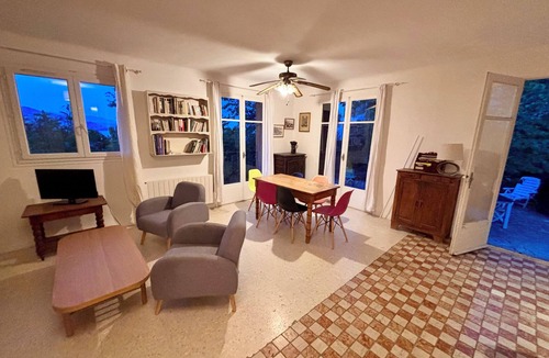 Roquebrune-Cap-Martin House | Family home sleeps 12, lush garden, sea view. Close to beaches.