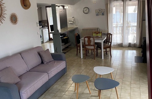 Le Plan-de-Grasse House | Family Home for 6 Guests with Terrace, Garden & Private Pool – Grasse