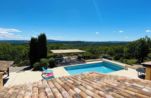 Pierrerue House | FAMILY HOME IN THE LUBERON REGION NEAR FORCALQUIER
