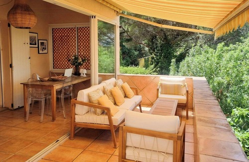 Cogolin House | family house with views over Saint-Tropez