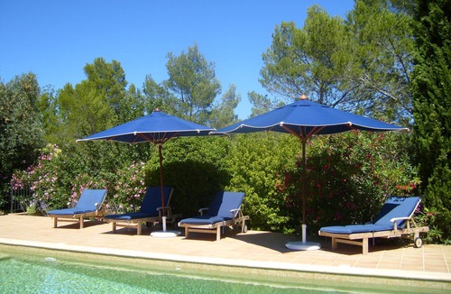 Flayosc Villa | Family retreat in Provence