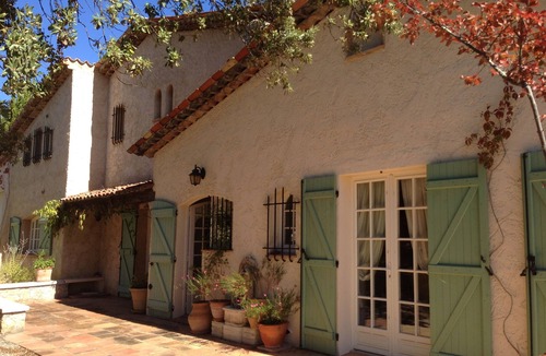 Flayosc Villa | Family retreat in Provence