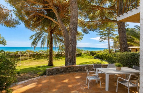 Cavaliere Villa | Family villa "feet in the water"/direct beach access