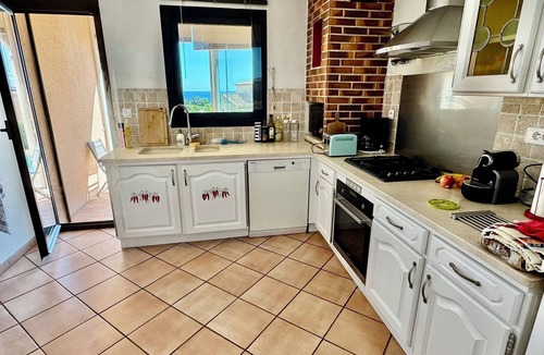 Sausset-les-Pins Villa | Family Villa Provence 5BR 12p — Sea View, Private Pool, A/C — 3min walk to beach