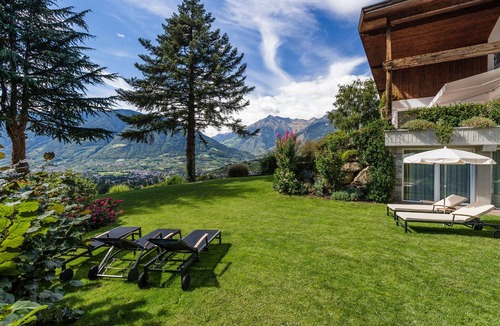Schenna Apartment | Fantastic Apt. Oasis – Schenna Chalet with Exclusive Amenities