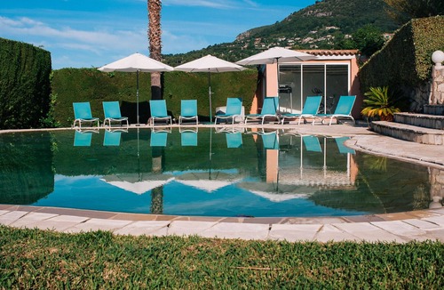 Tourrettes-sur-Loup House | Fantastic Modern Family Villa in Lovely Tourrettes Sur Loup