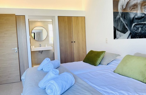 Guerrevieille House | Fantastic sea view, fully renovated villa