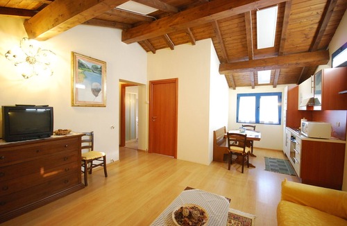 San Zeno Apartment | Farm Holidays KOMOTE - Maneggio apartment