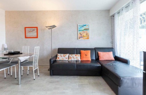 California - Pezou Apartment | Florida 35m studio with sea views close to the Croisette