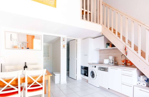 Foulquines Villa | Air-Conditioned 3-Room Villa with Pool, Terrace, and Parking - Sleeps 4